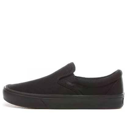 Vans Mens Black Comfycush Slip-on Sneakers, VN0A3WMDVND