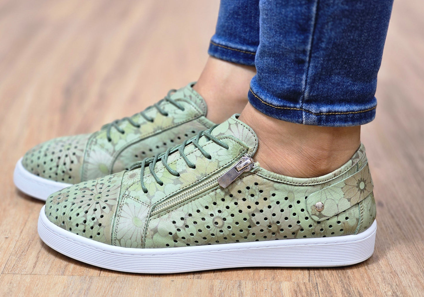Cabello Comfort EG17P Womens Comfortable European Leather Casual Shoes