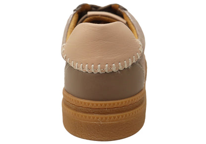 Cabello Comfort Eslyn Womens Leather European Casual Shoes