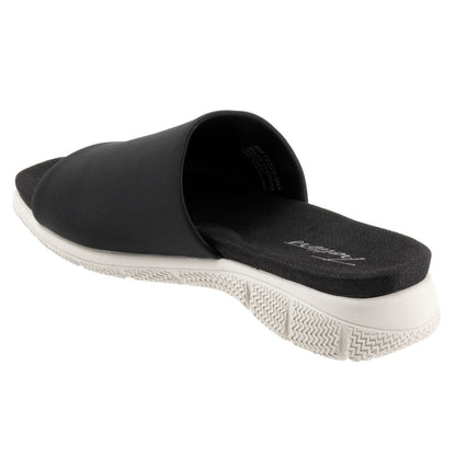 Trotters Toni T2323-001 Womens Black Leather Slip On Slides Sandals Shoes