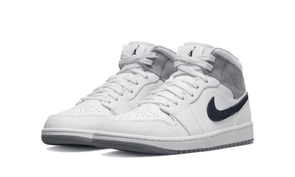 Jordan 1 mid Paris