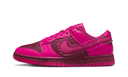 Nike Dunk Low Valentine's Day (2022)