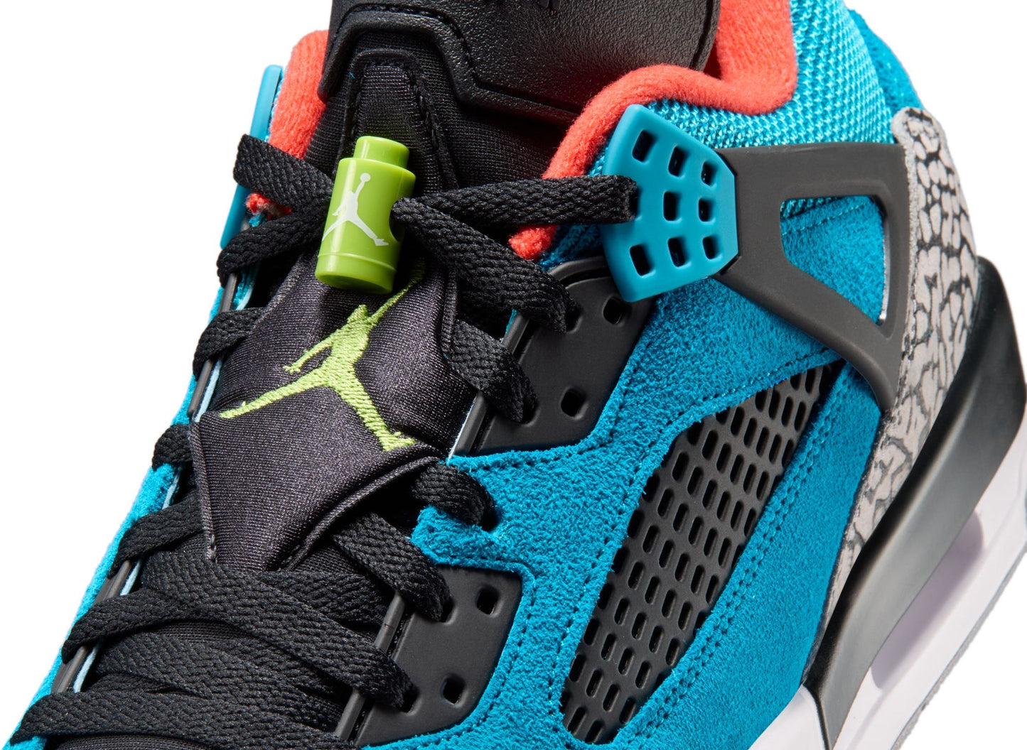 Jordan Spizike Low